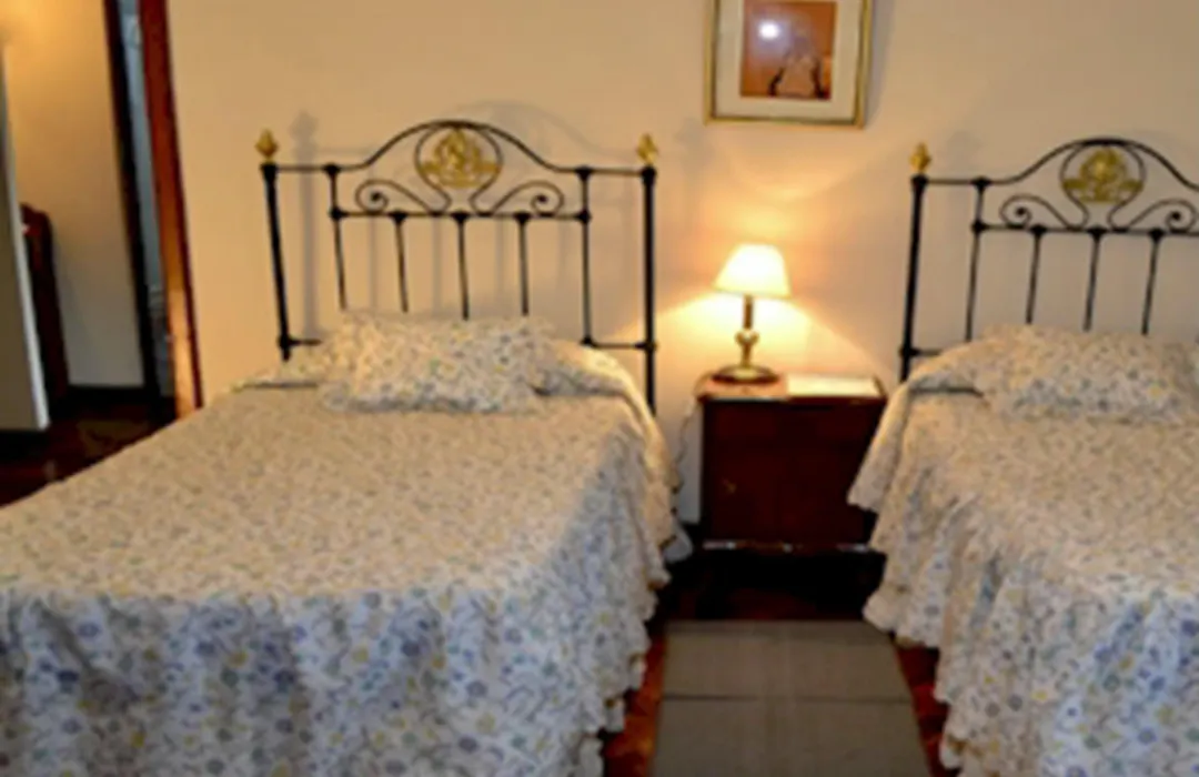 Hostal El Cerrito-1
